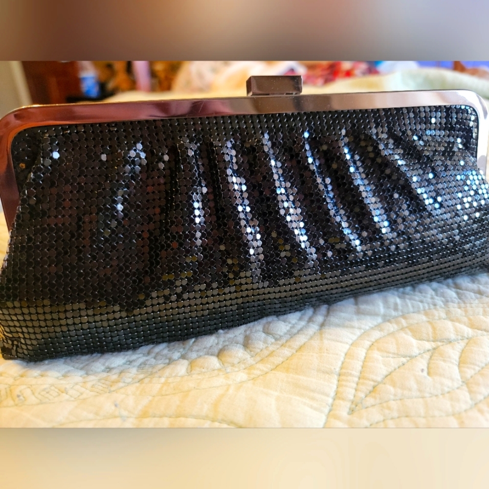 Black mesh clutch